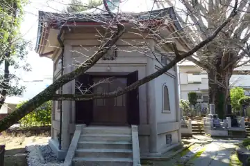 西光寺の法界堂（納骨堂）