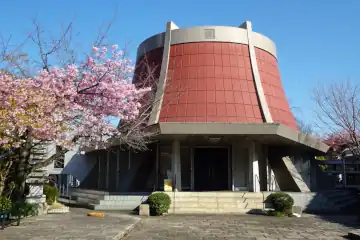 本立寺の変わった形の本堂