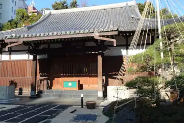 寳塔寺の本堂