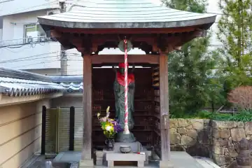 寳塔寺の地蔵堂