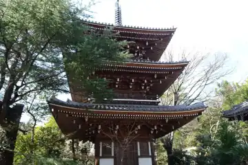 東漸寺の三重塔