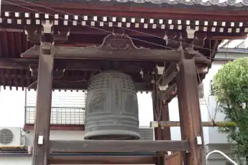 荘厳寺の鐘楼