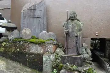 明王院の弘法大師像