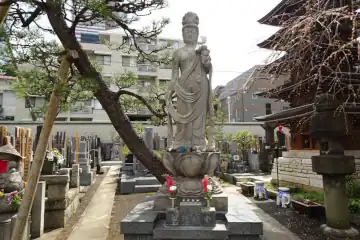慈眼寺の観音像