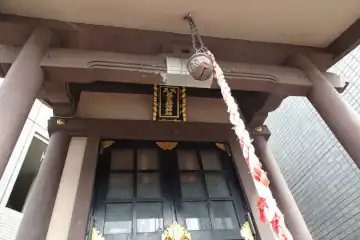 伏見三宝稲荷神の社
