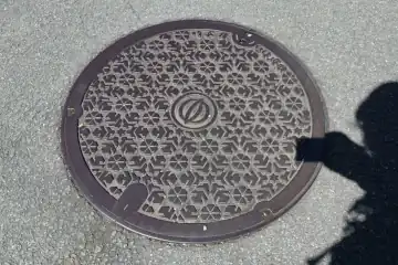 湯河原町の汚水マンホール