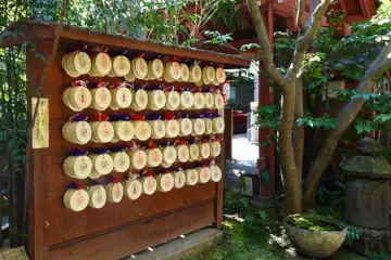 陽運寺の縁切り縁結び絵馬