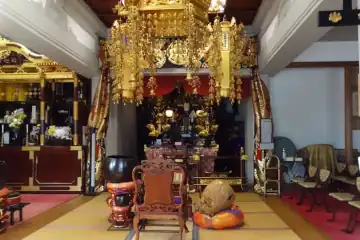 龍泉寺の本堂