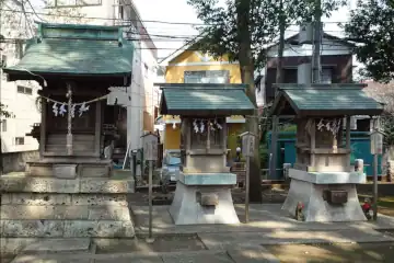 永福稲荷神社の白鳥社、天王社、白山社