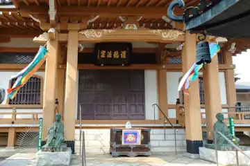 金龍寺の本堂