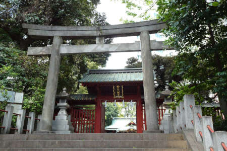 東京都渋谷区・金王八幡宮の石鳥居