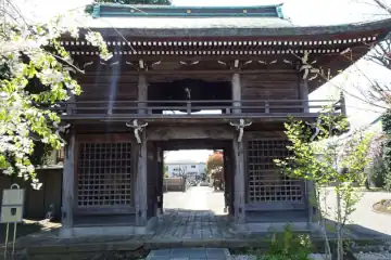 西光寺の仁王門