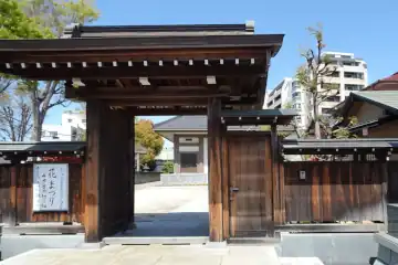 金剛寺の山門