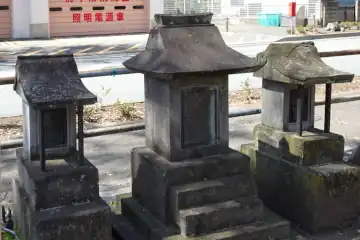 下染屋神明社の石祠