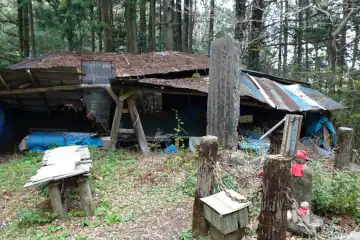 小仏峠の茶屋跡