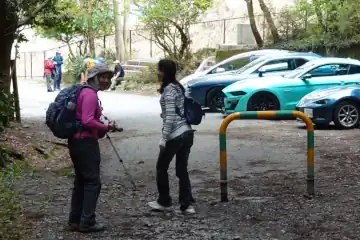 ヤゴ沢登山口の駐車場