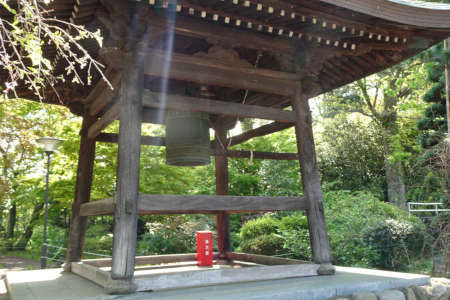 国立市・南養寺の鐘楼