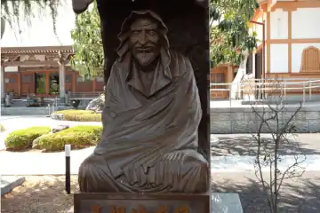 寳泉寺の達磨菩薩像
