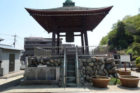 日野市寳泉寺・鐘楼