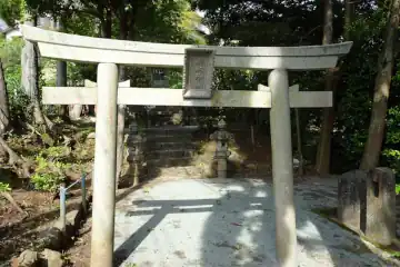 明水神社の石鳥居