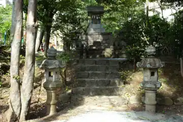 明水神社の石祠