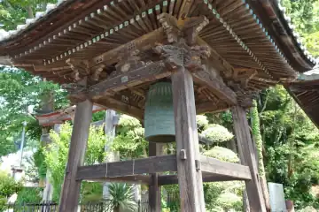 慈眼寺の鐘楼