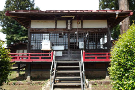 吉野神社の拝殿