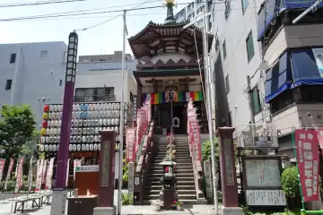 薬研堀不動院の拝殿