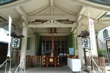 銀杏岡八幡神社の拝殿
