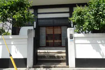 廣楽寺の本堂