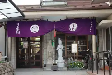 玉蓮院の本堂