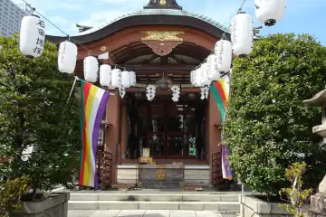 白髭神社の境内