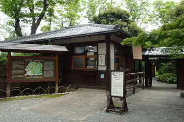 向島百花園の入口