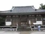 金剛山の山麓に祀られたお寺
