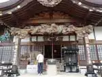 四季の花が咲く花の寺
